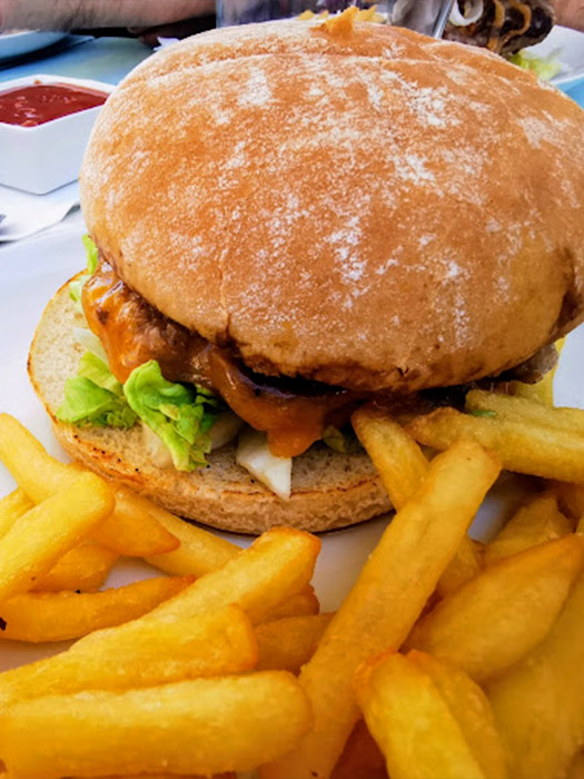 La Roqueta hamburguesa con papas